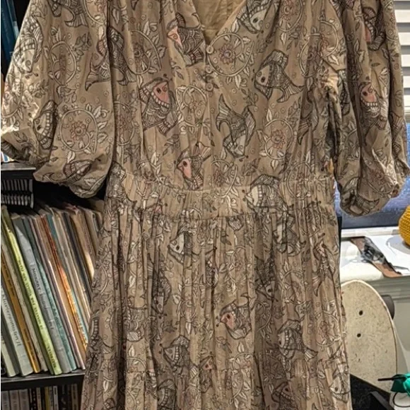ANTHROPOLOGIE FISH PATTERN DRESS in tan - Picture 5 of 5